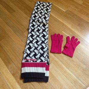 Never worn juicy couture scarf and gloves set.